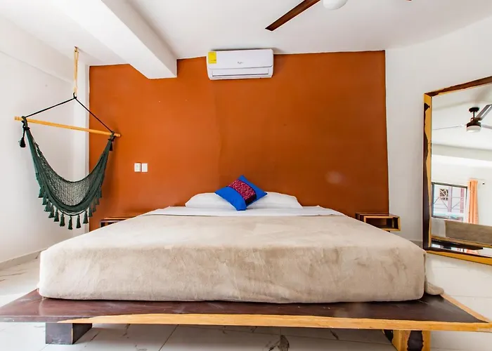 Howlita - Adult Only Tulum