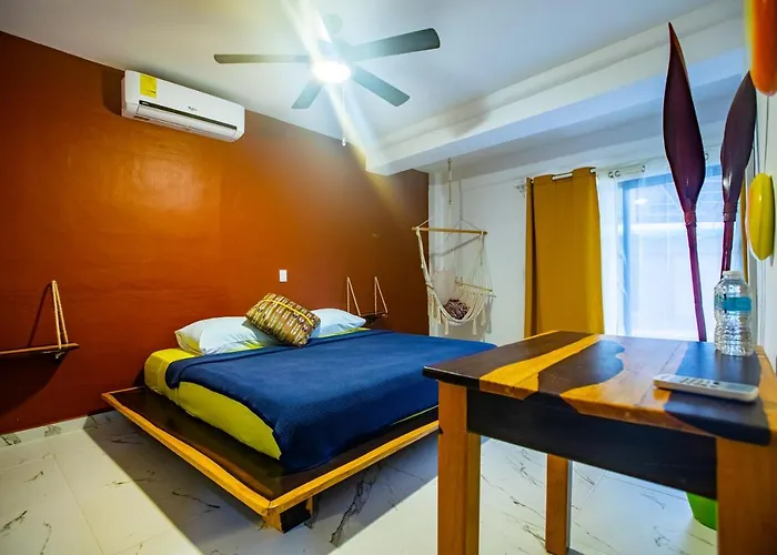 Howlita - Adult Only Hotel