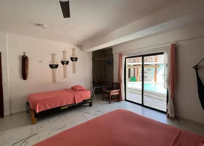 Howlita - Adult Only Hotel 3*