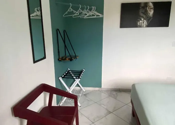 Howlita - Adult Only Hotel